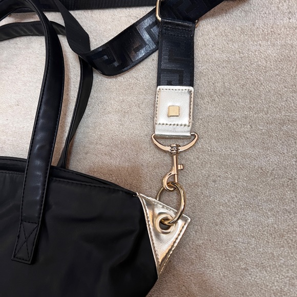 Buttery Soft Versace Bag - Picture 2 of 9